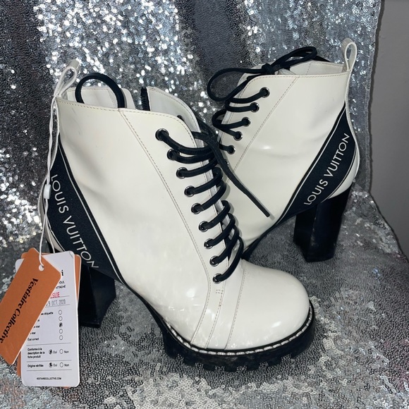 Womens size 9 authentic Louis vuttion boots never worn too big couldn’t return - Picture 9 of 9